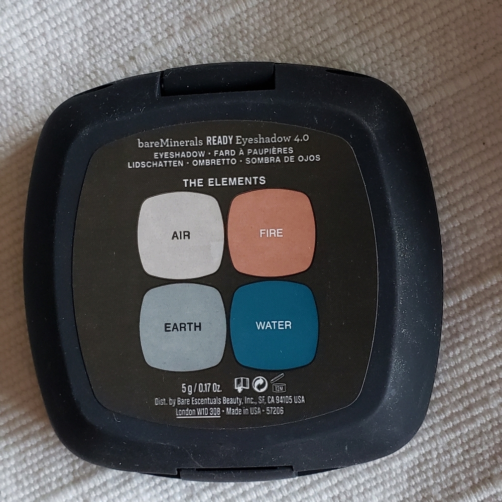 Bare Minerals eyeshadow palette